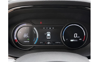 Kia Niro 64 kW - 70 бр. ОЧАКВАН ВНОС - автомобили, коли, обяви за нови и употребявани 8