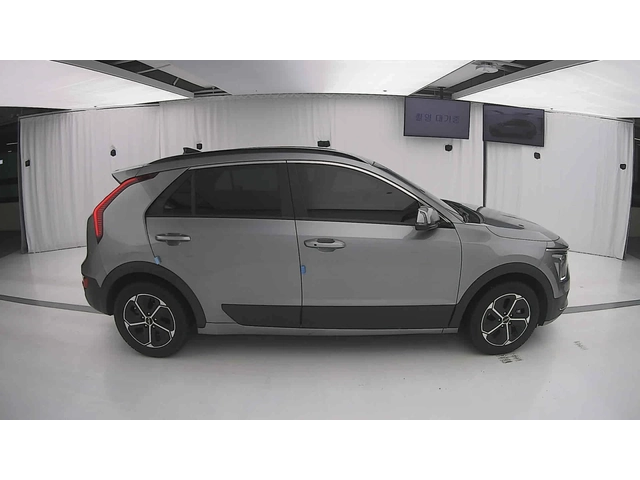Kia Niro 1.6 HEV - ОЧАКВАН ВНОС - автомобили, коли, обяви за нови и употребявани 4