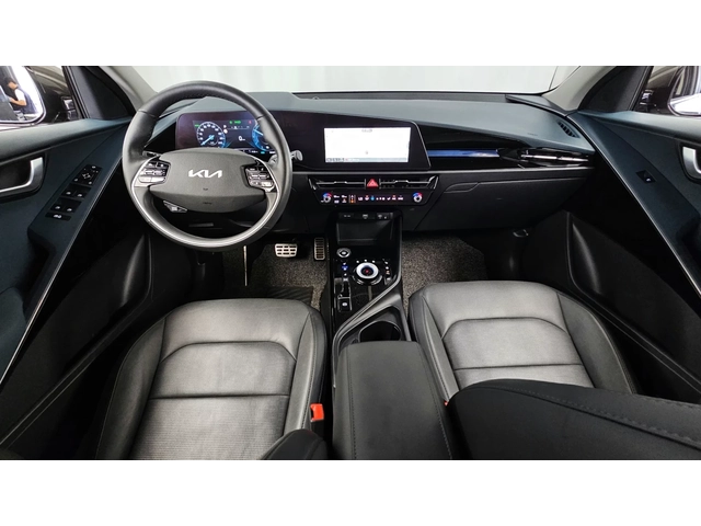 Kia Niro 2024* Signature* HYBRID* 35.427KM* КРАЙНА ЦЕНА - автомобили, коли, обяви за нови и употребявани 4