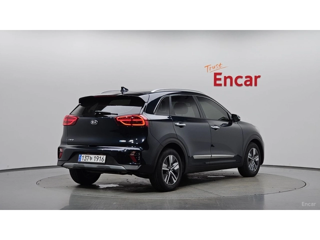 Kia Niro HYBRID* NOBLESSE* ПОДГРЕВ* ОБДУХВАНЕ* КАМЕРА* - автомобили, коли, обяви за нови и употребявани 1