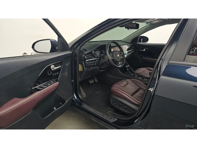 Kia Niro HYBRID* NOBLESSE* ПОДГРЕВ* ОБДУХВАНЕ* КАМЕРА* - автомобили, коли, обяви за нови и употребявани 8