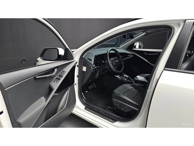 Kia Niro HYBRID* SIGNATURE* ПОДГРЕВ* ОБДУХВАНЕ* КОЖА* КАМЕР - автомобили, коли, обяви за нови и употребявани 8