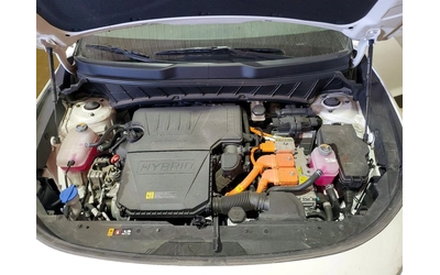 Kia Niro - автомобили, коли, обяви за нови и употребявани 11
