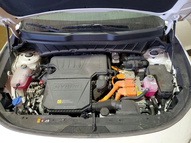 Kia Niro - автомобили, коли, обяви за нови и употребявани 11