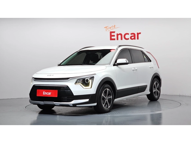 Kia Niro 1.6 Hybrid Trendy | Камера | Отопляем волан - автомобили, коли, обяви за нови и употребявани 0