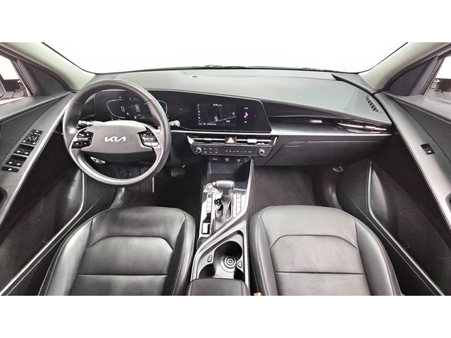 Kia Niro 1.6 Hybrid Trendy | Камера | Отопляем волан - автомобили, коли, обяви за нови и употребявани 5
