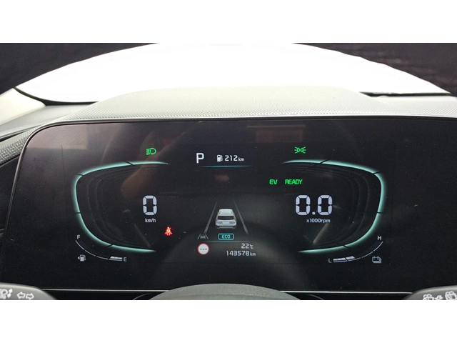 Kia Niro 1.6 Hybrid Trendy | Камера | Отопляем волан - автомобили, коли, обяви за нови и употребявани 6