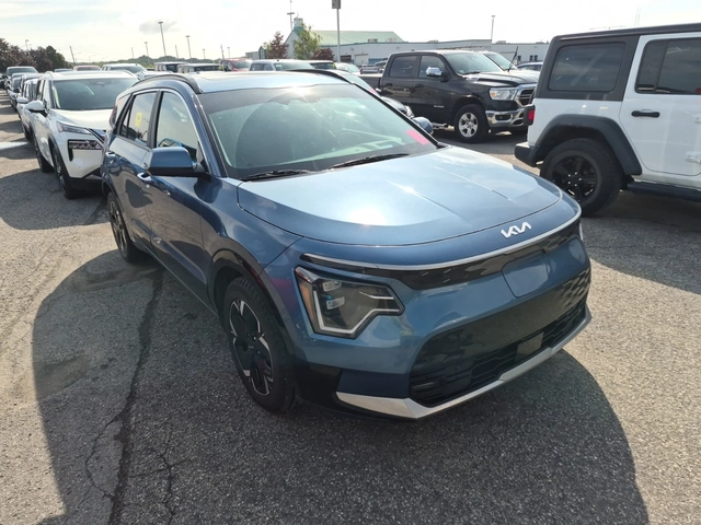 Kia Niro Limited - автомобили, коли, обяви за нови и употребявани 1