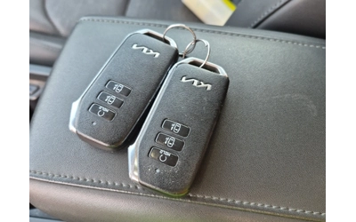 Kia Niro Limited - автомобили, коли, обяви за нови и употребявани 7