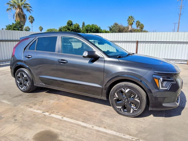 Kia Niro 2023 KIA NIRO WIND - автомобили, коли, обяви за нови и употребявани 0