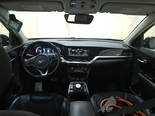 Kia Niro TOURING - автомобили, коли, обяви за нови и употребявани 11