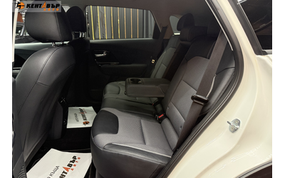 Kia Niro - автомобили, коли, обяви за нови и употребявани 8