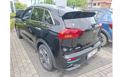 kia-niro-e-niro-64-kwh-more-ochakvan - 3