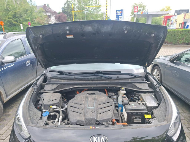 Kia Niro E-NIRO/ 64 kWh/ More/ Очакван ! - автомобили, коли, обяви за нови и употребявани 8