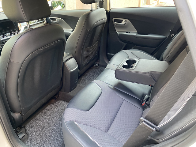 Kia Niro e-Niro 67 kWh (204 кс) - автомобили, коли, обяви за нови и употребявани 11