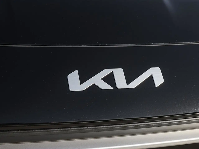 Kia Niro LX HYBRID | HEATED SEATS | APPLE CARPLAY / Front Wheel Drive - автомобили, коли, обяви за нови и употребявани 11