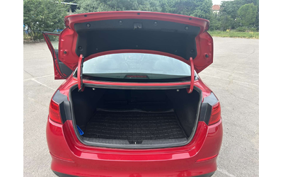 Kia Optima - автомобили, коли, обяви за нови и употребявани 9