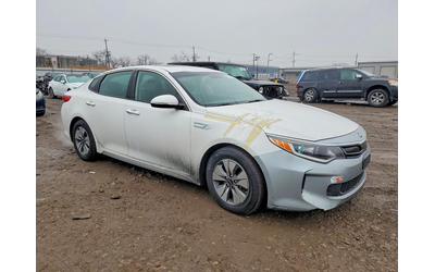 kia-optima-2-0l-4-front-wheel-drive - 3