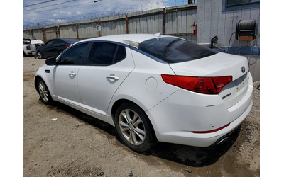 kia-optima-2-4l-4-front-wheel-drive - 1