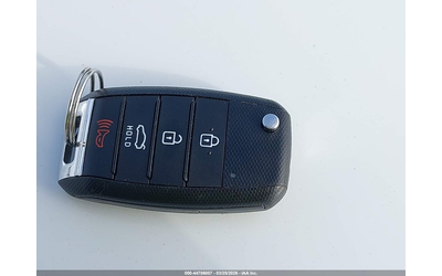 Kia Optima 2.4L I-4 DI, DOHC, VVT, 185HP Front Wheel Drive - автомобили, коли, обяви за нови и употребявани 10