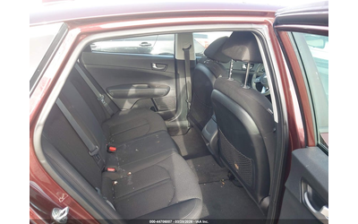 Kia Optima 2.4L I-4 DI, DOHC, VVT, 185HP Front Wheel Drive - автомобили, коли, обяви за нови и употребявани 7