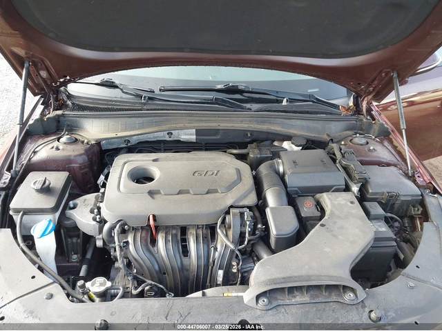 Kia Optima 2.4L I-4 DI, DOHC, VVT, 185HP Front Wheel Drive - автомобили, коли, обяви за нови и употребявани 9