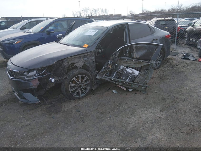 Kia Optima 2.4L I-4 DI, DOHC, VVT, 185HP Front Wheel Drive - автомобили, коли, обяви за нови и употребявани 1