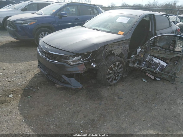 Kia Optima 2.4L I-4 DI, DOHC, VVT, 185HP Front Wheel Drive - автомобили, коли, обяви за нови и употребявани 5