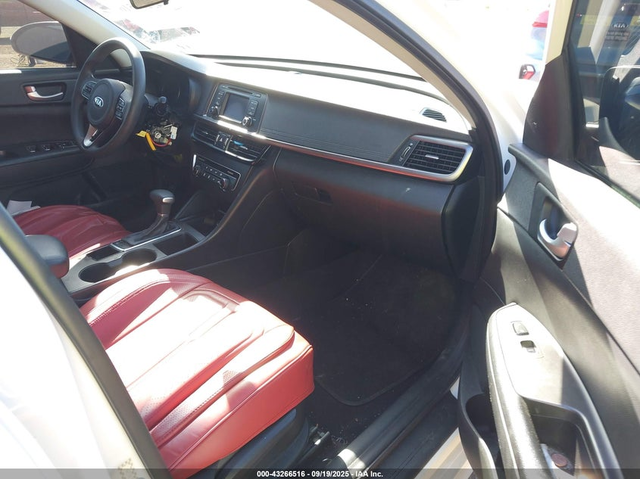 Kia Optima 2.4L I-4 DI, DOHC, VVT, 185HP Front Wheel Drive - автомобили, коли, обяви за нови и употребявани 4
