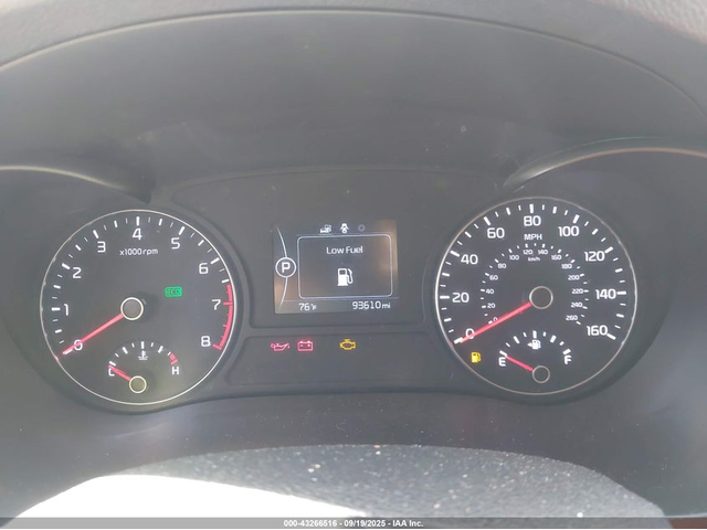 Kia Optima 2.4L I-4 DI, DOHC, VVT, 185HP Front Wheel Drive - автомобили, коли, обяви за нови и употребявани 6