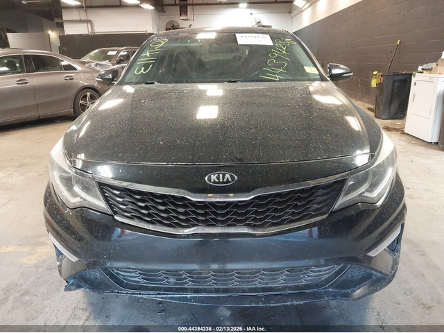 Kia Optima 2.4L I-4 DI, DOHC, VVT, 185HP Front Wheel Drive - автомобили, коли, обяви за нови и употребявани 10