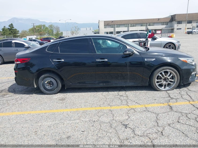 Kia Optima 2.4L I-4 DI, DOHC, VVT, 185HP Front Wheel Drive - автомобили, коли, обяви за нови и употребявани 12