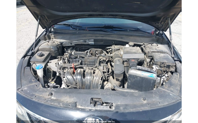 Kia Optima 2.4L I-4 DI, DOHC, VVT, 185HP Front Wheel Drive - автомобили, коли, обяви за нови и употребявани 9
