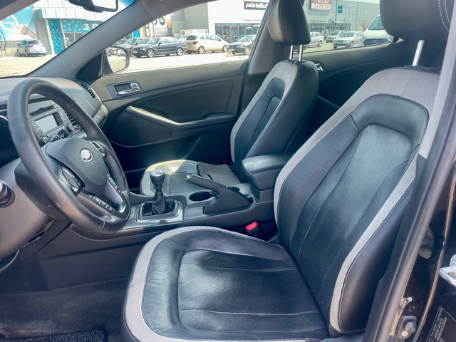 Kia Optima 1.7CRDI 16V+ кожа+ подгрев+ обдухване+ парк асист - автомобили, коли, обяви за нови и употребявани 8