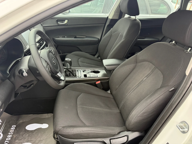 Kia Optima 1.7 CRDi EURO6B * * FULL* * - автомобили, коли, обяви за нови и употребявани 6