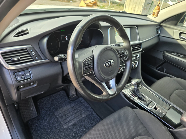 Kia Optima 1.7 CRDI 140k.c EURO 6B - автомобили, коли, обяви за нови и употребявани 7
