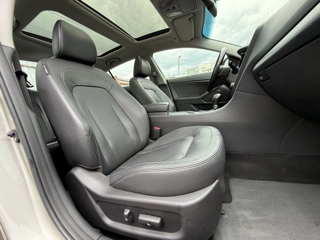 Kia Optima 2.0-HYBRID-AVTOMAT-ШВЕЙЦАРИЯ - автомобили, коли, обяви за нови и употребявани 13