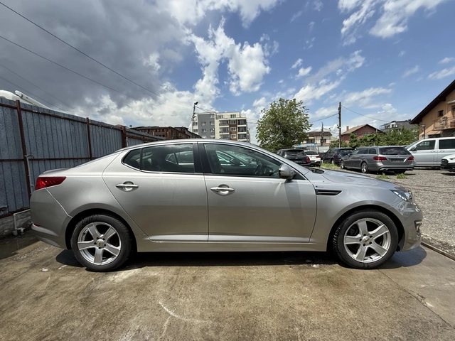 Kia Optima 2.0-HYBRID-AVTOMAT-ШВЕЙЦАРИЯ - автомобили, коли, обяви за нови и употребявани 3