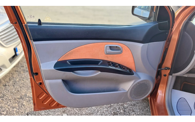 Kia Picanto 1.1 ЕХ АВТОМАТИК - автомобили, коли, обяви за нови и употребявани 9