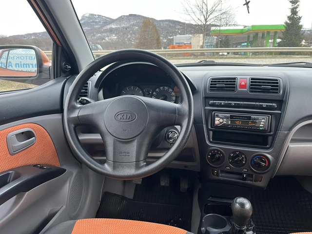 Kia Picanto 1.1I 65кс 89 000км КЛИМАТИК - автомобили, коли, обяви за нови и употребявани 10