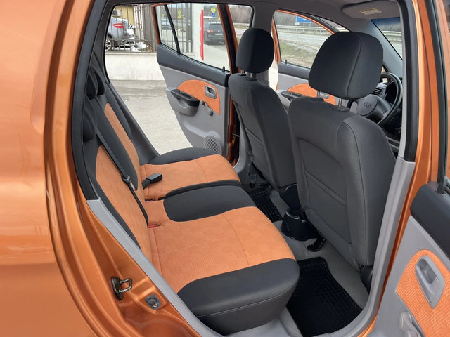 Kia Picanto 1.1I 65кс 89 000км КЛИМАТИК - автомобили, коли, обяви за нови и употребявани 8