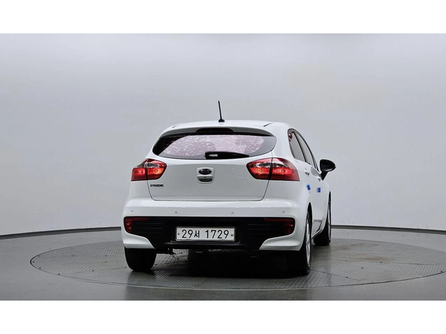 Kia Pride 5DR 1.6 GDI Luxury * НАЙ-ДОБРА ЦЕНА В БЪЛГАРИЯ* - автомобили, коли, обяви за нови и употребявани 3