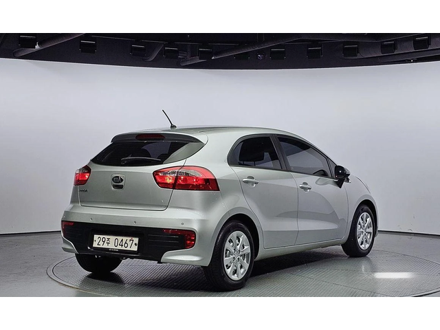 Kia Pride 5DR 1.4 MPI Trendy * НАЙ-ДОБРА ЦЕНА В БЪЛГАРИЯ* - автомобили, коли, обяви за нови и употребявани 1