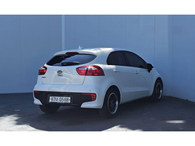 Kia Pride 5DR 1.4 MPI Trendy * НАЙ-ДОБРА ЦЕНА В БЪЛГАРИЯ* - автомобили, коли, обяви за нови и употребявани 1