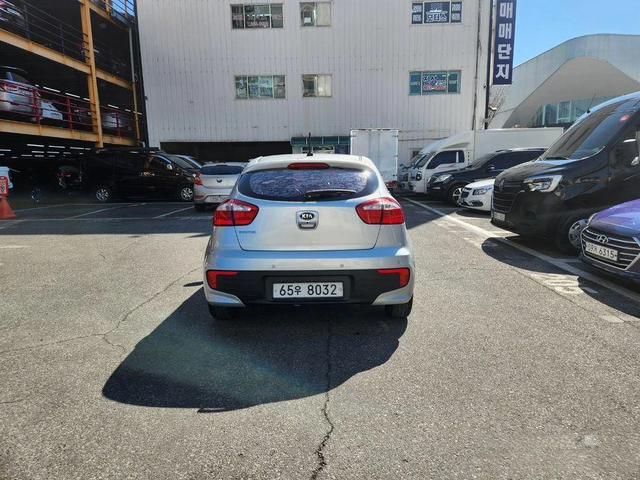 Kia Pride 5DR 1.4 MPI Trendy * НАЙ-ДОБРА ЦЕНА В БЪЛГАРИЯ* - автомобили, коли, обяви за нови и употребявани 3