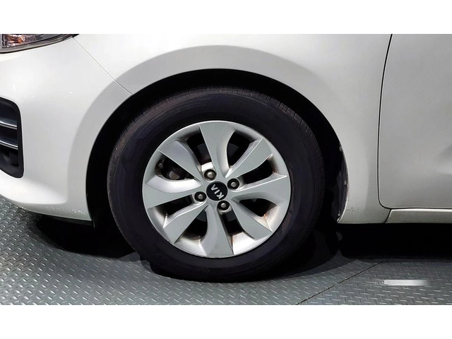 Kia Pride 5DR 1.6 GDI Luxury * НАЙ-ДОБРА ЦЕНА В БЪЛГАРИЯ* - автомобили, коли, обяви за нови и употребявани 4