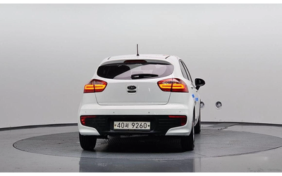 kia-pride - 3