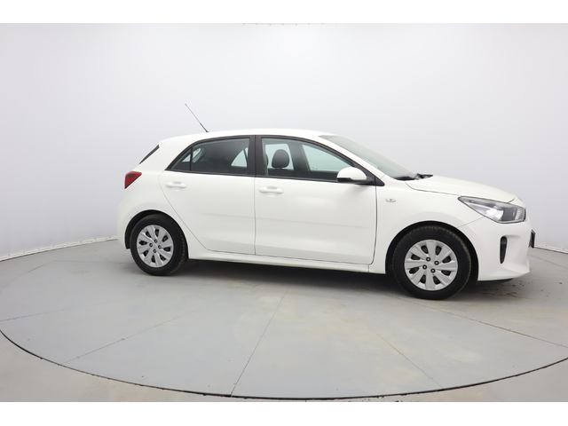 Kia Rio - автомобили, коли, обяви за нови и употребявани 8