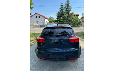 kia-rio - 4
