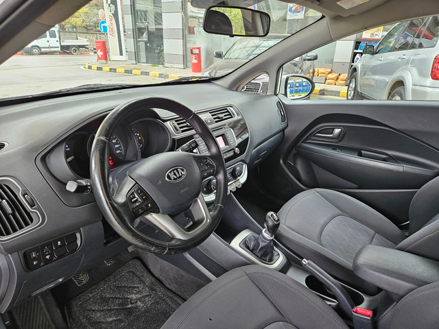 Kia Rio 1.2 CRDI KLIMA/Euro6b - автомобили, коли, обяви за нови и употребявани 9